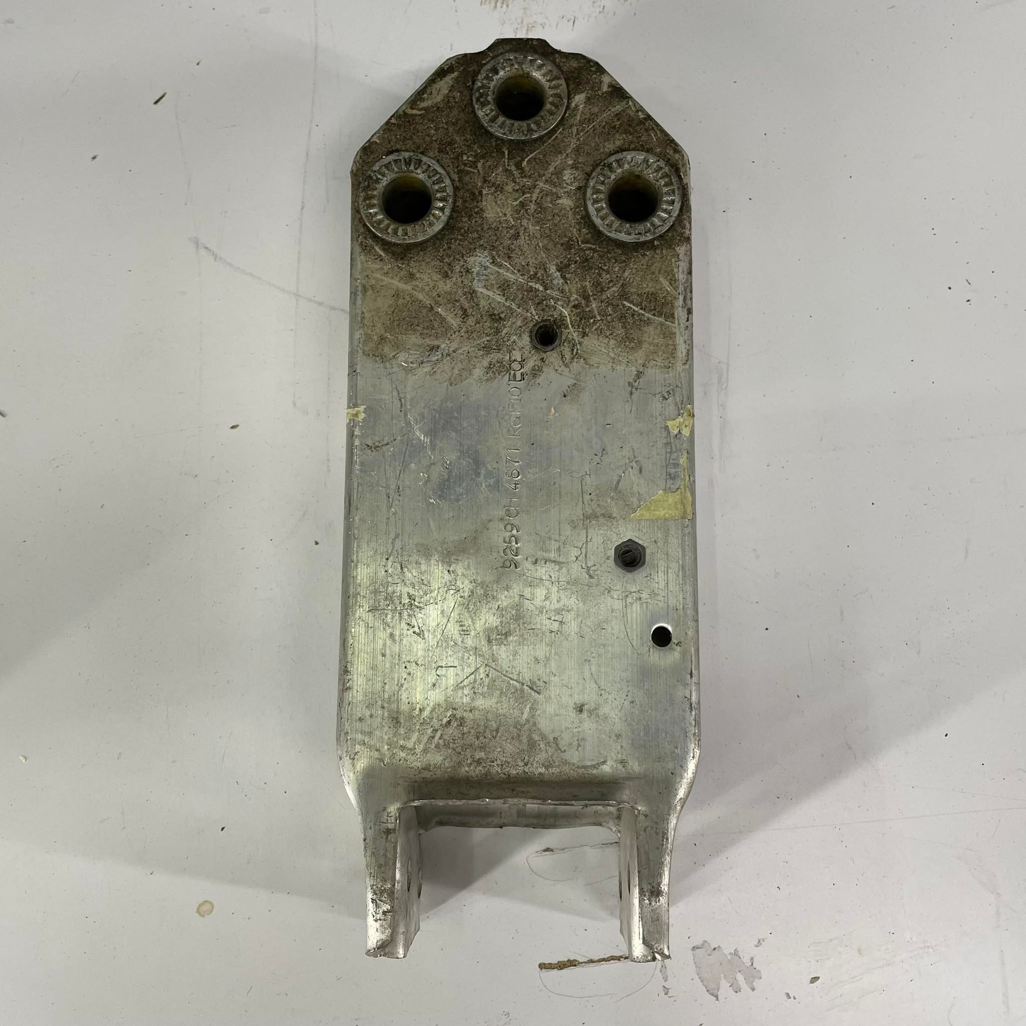 BMW F10 stangetala jalg / holder for front carrier