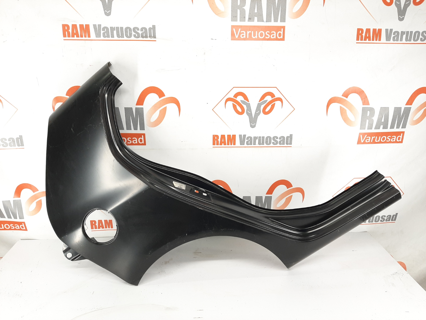 Volkswagen Golf V tagatiib/ rear fender