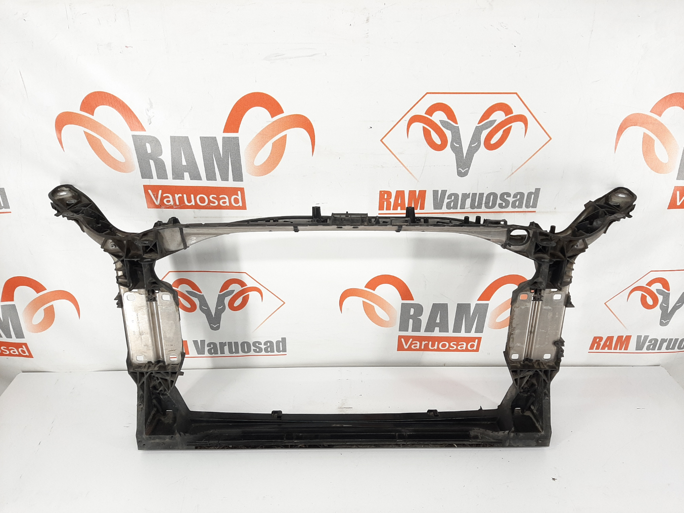 Audi A6 C8 esipaneel/ front panel