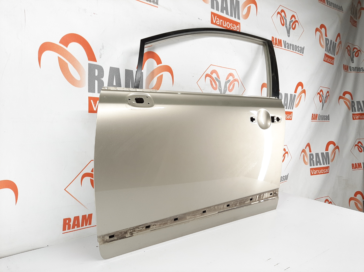 Honda Civic Sedan esiuks/ front door - pilt 2