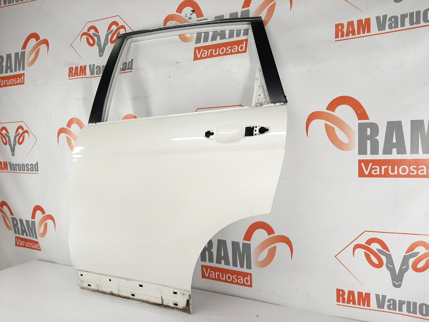 Honda CR-V tagauks/ rear door - pilt 3