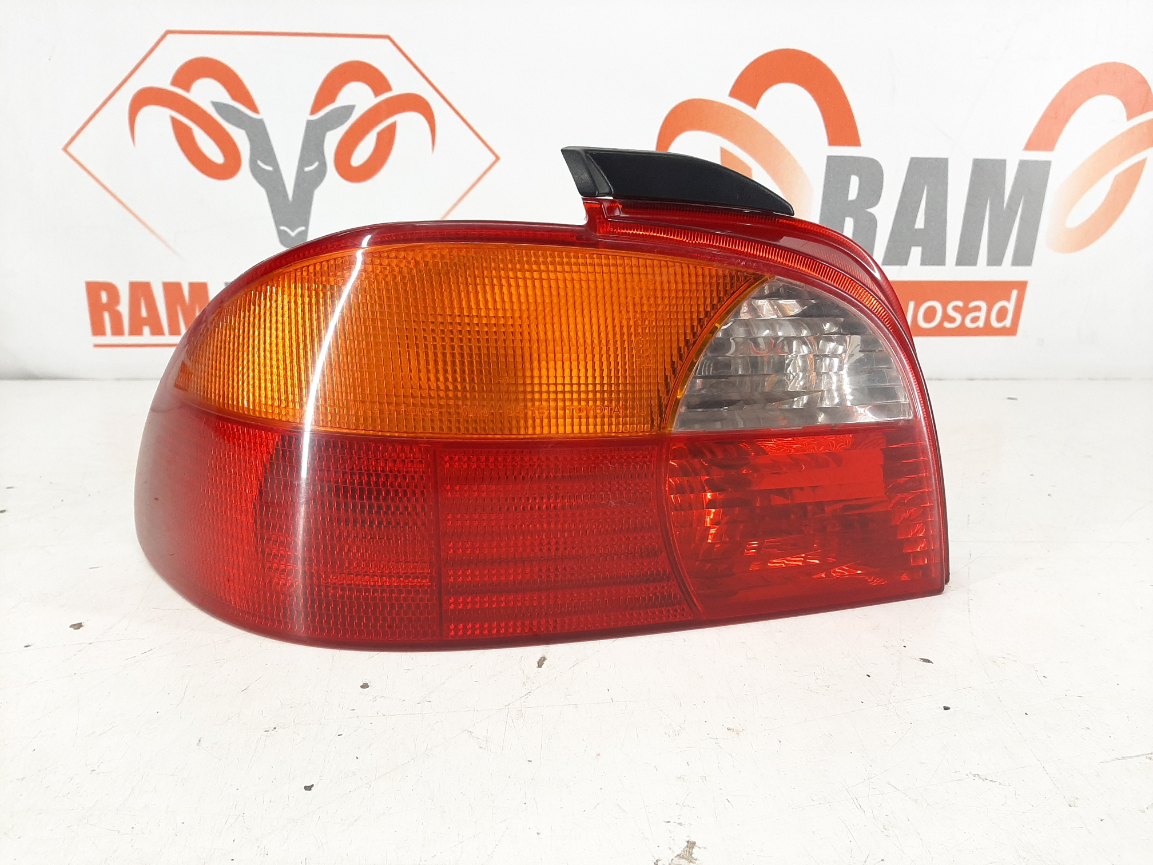 Toyota Avensis taga tuli/ rear light