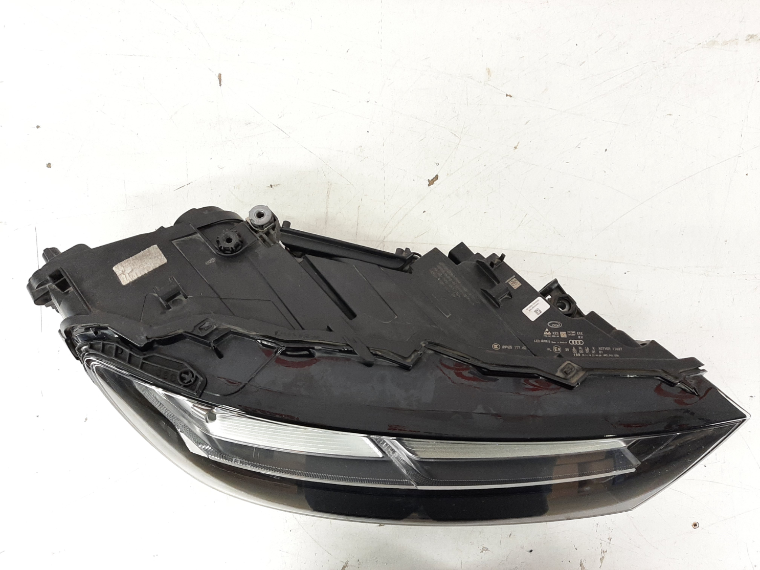 Audi Q7 Matrix esituli/ headlight - pilt 2
