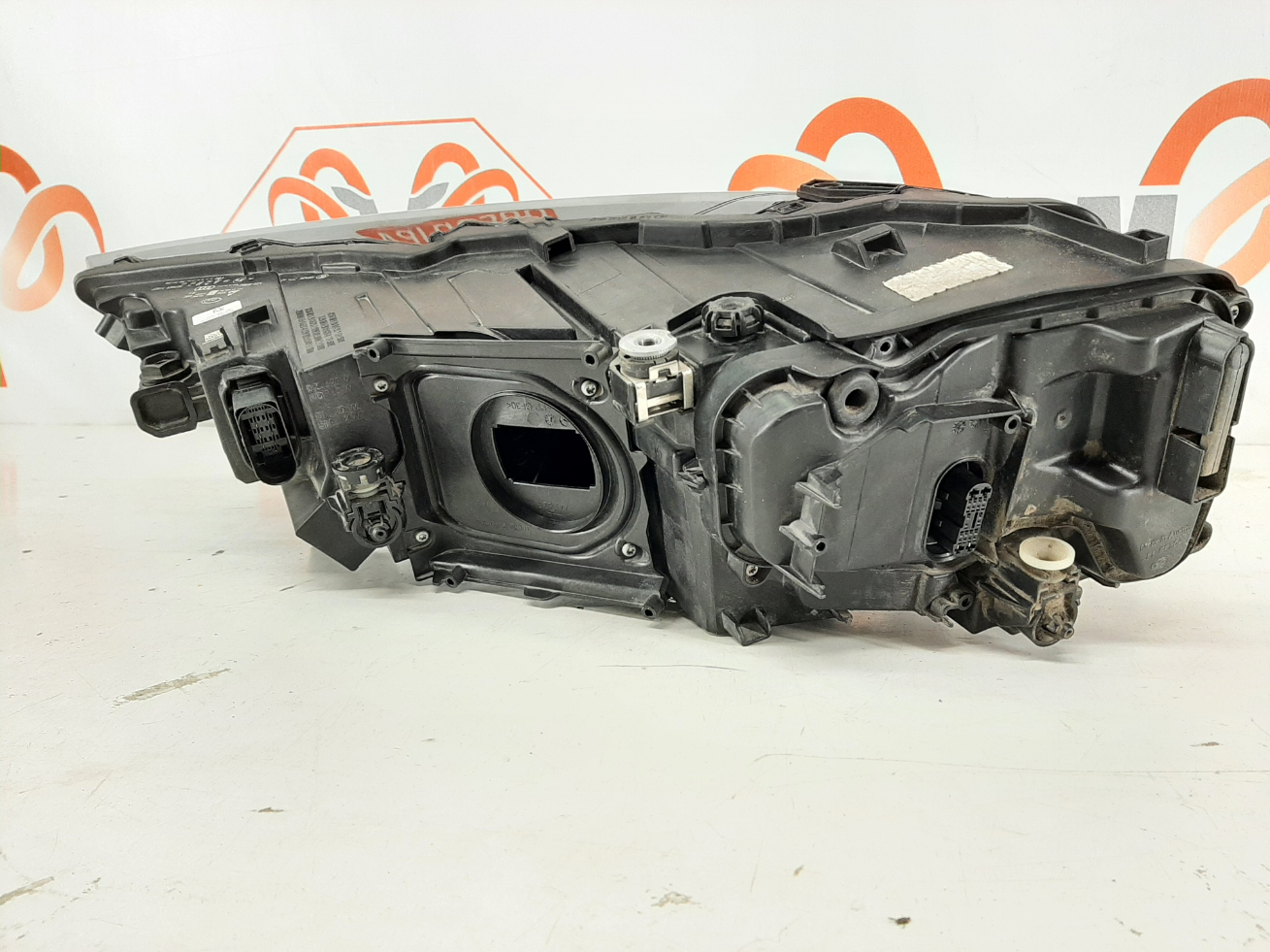 Audi Q7 Matrix esituli/ headlight - pilt 3