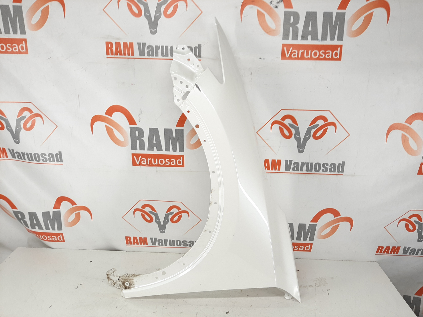 Mazda CX5 esitiib/ front fender
