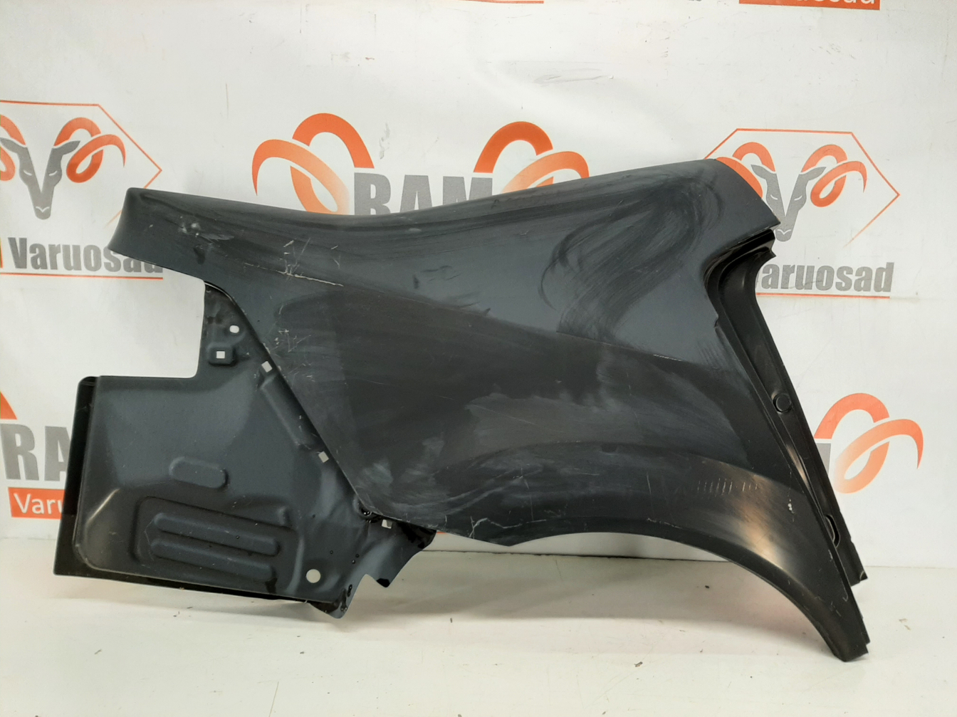 Honda Accord sedan taga tiib / rear fender