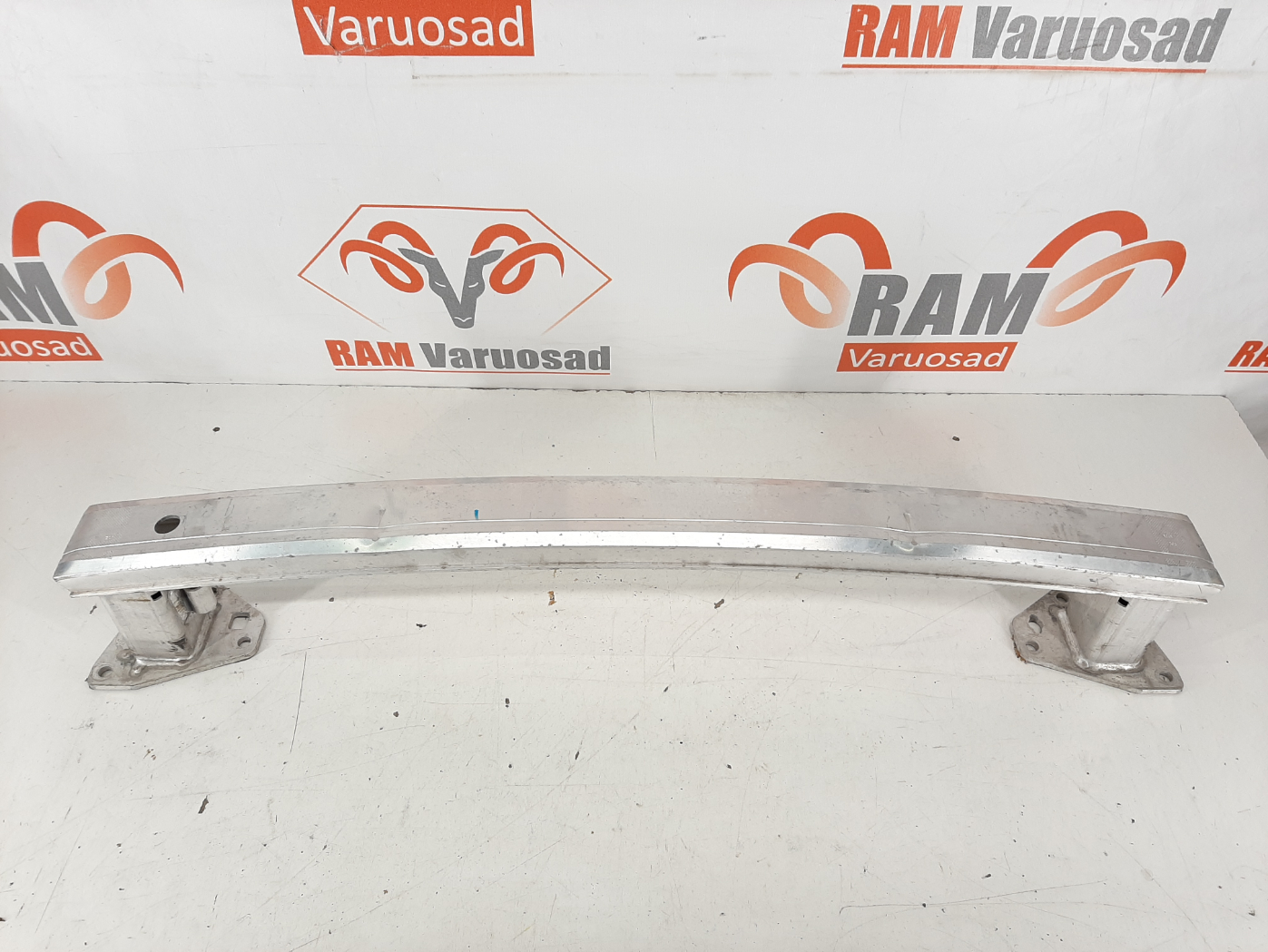 Peugeot 508 sw taga stange tala/ rear crash bar