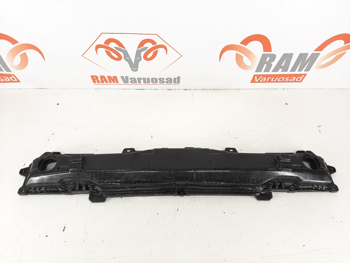 Kia Sportage tagumise kaitseraua tala/ rear crash bar