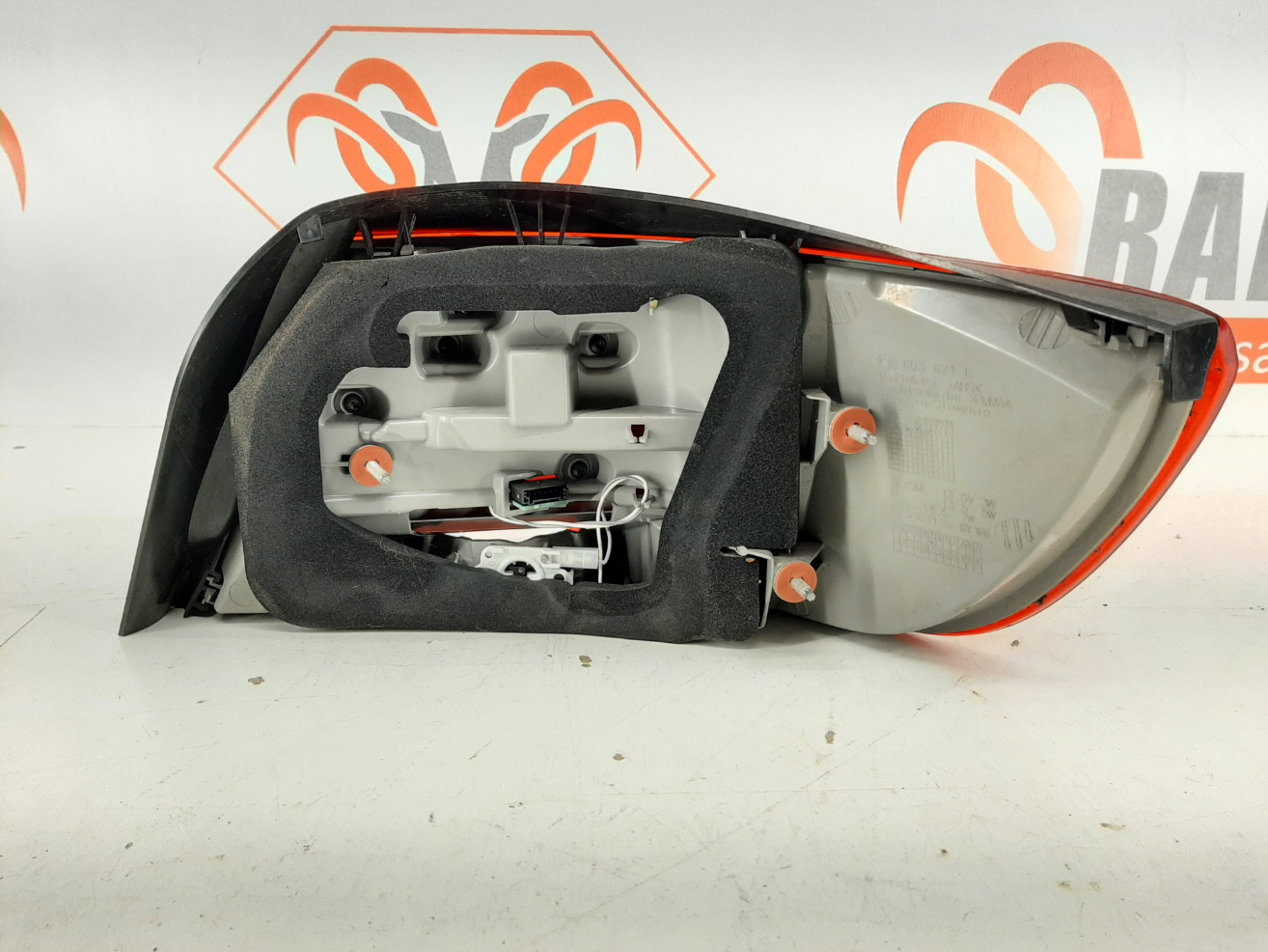 BMW 3 E93 FL tagatuli / rear light - pilt 2