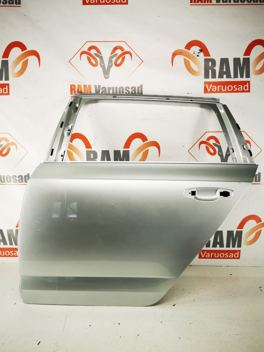 Skoda Octavia taga uks/ rear door