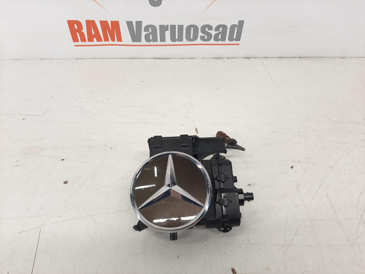 Mercedes taga kaamera/ rear camera