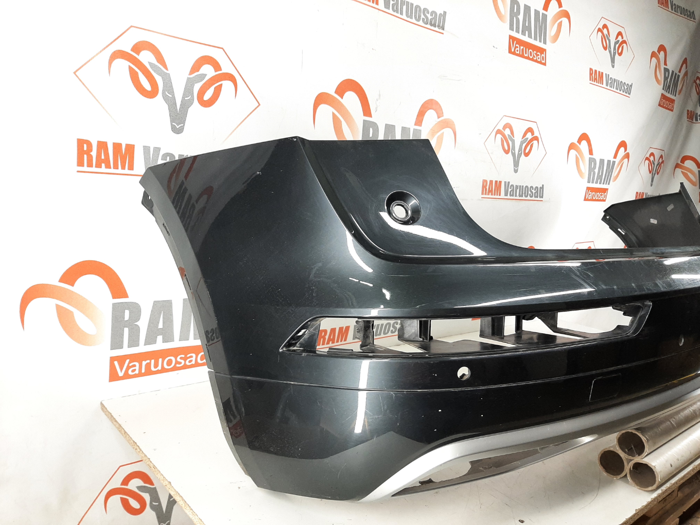 Audi Q5 tagumine stange/ rear bumper - pilt 2