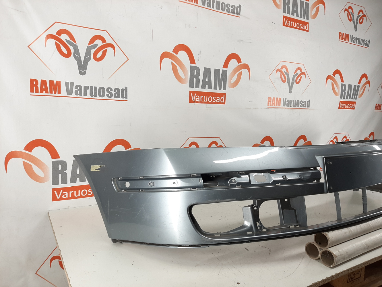 Skoda Octavia esistange/ front bumper - pilt 2