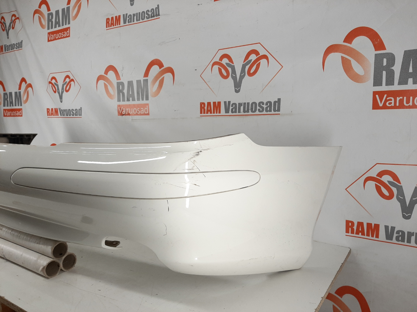 Mercedes SL W230 tagumine stange/ rear bumper - pilt 3