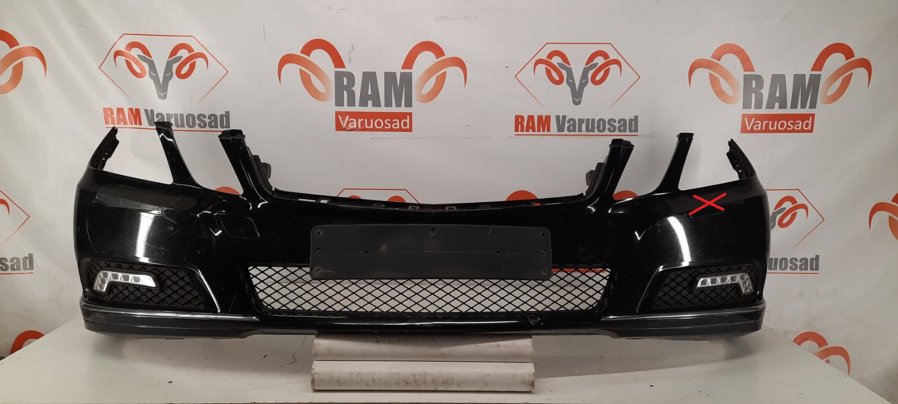 Mercedes W212 E-Klass esistange/ front bumper