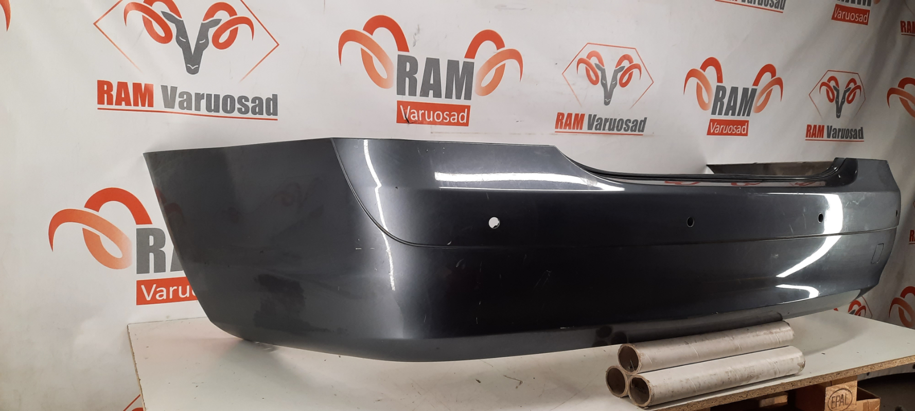 Mercedes W221 S-Class tagumine stange/ rear bumper - pilt 2