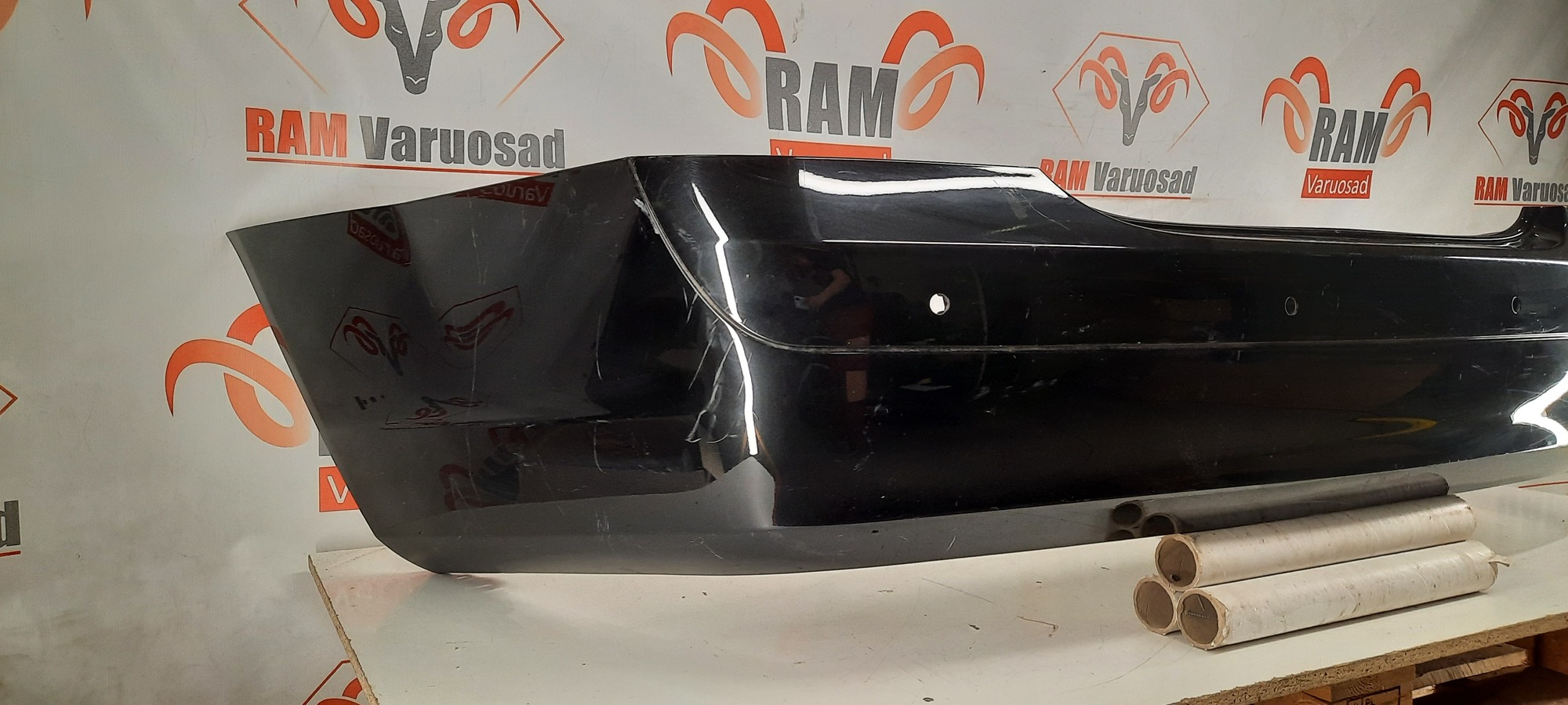 Mercedes W221 S-Class tagumine stange/ rear bumper - pilt 2