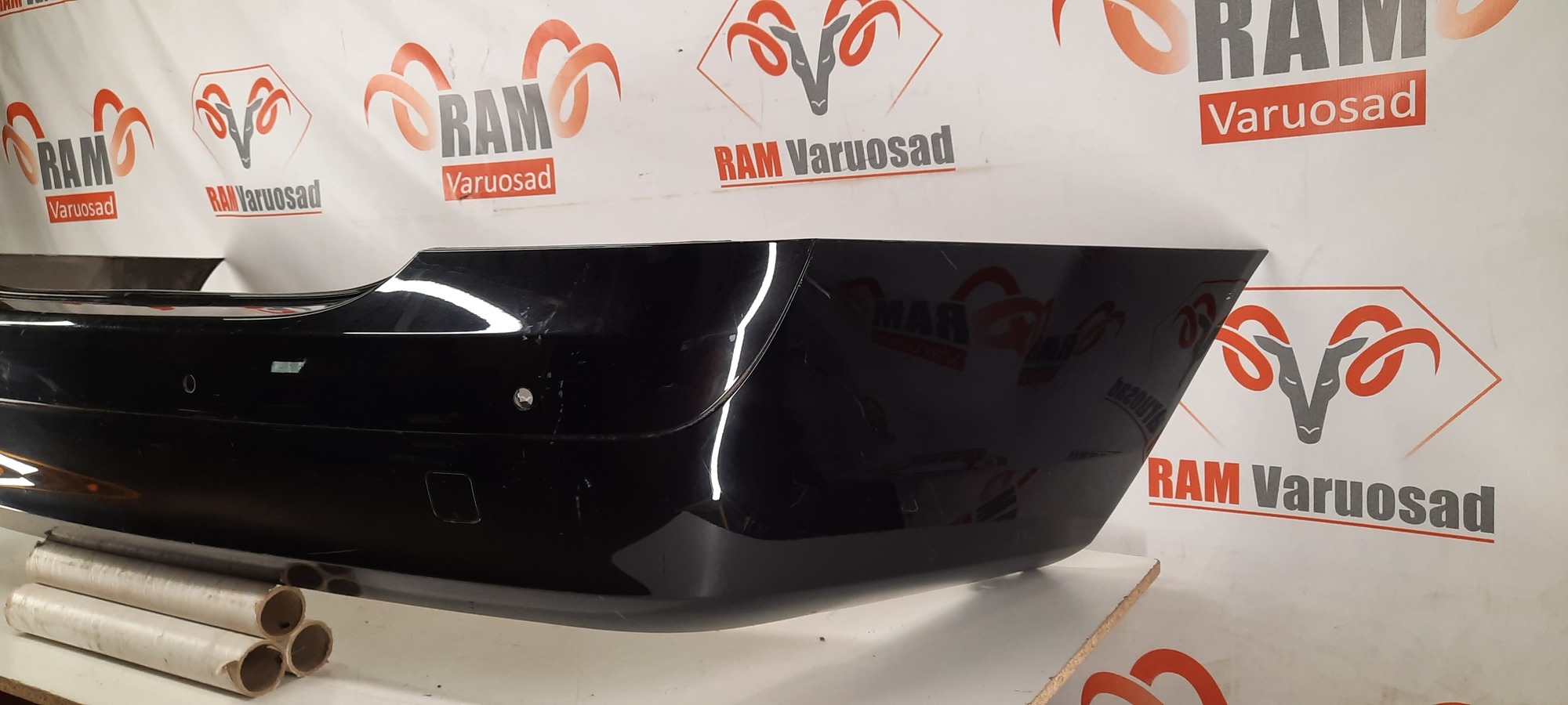 Mercedes W221 S-Class tagumine stange/ rear bumper - pilt 3