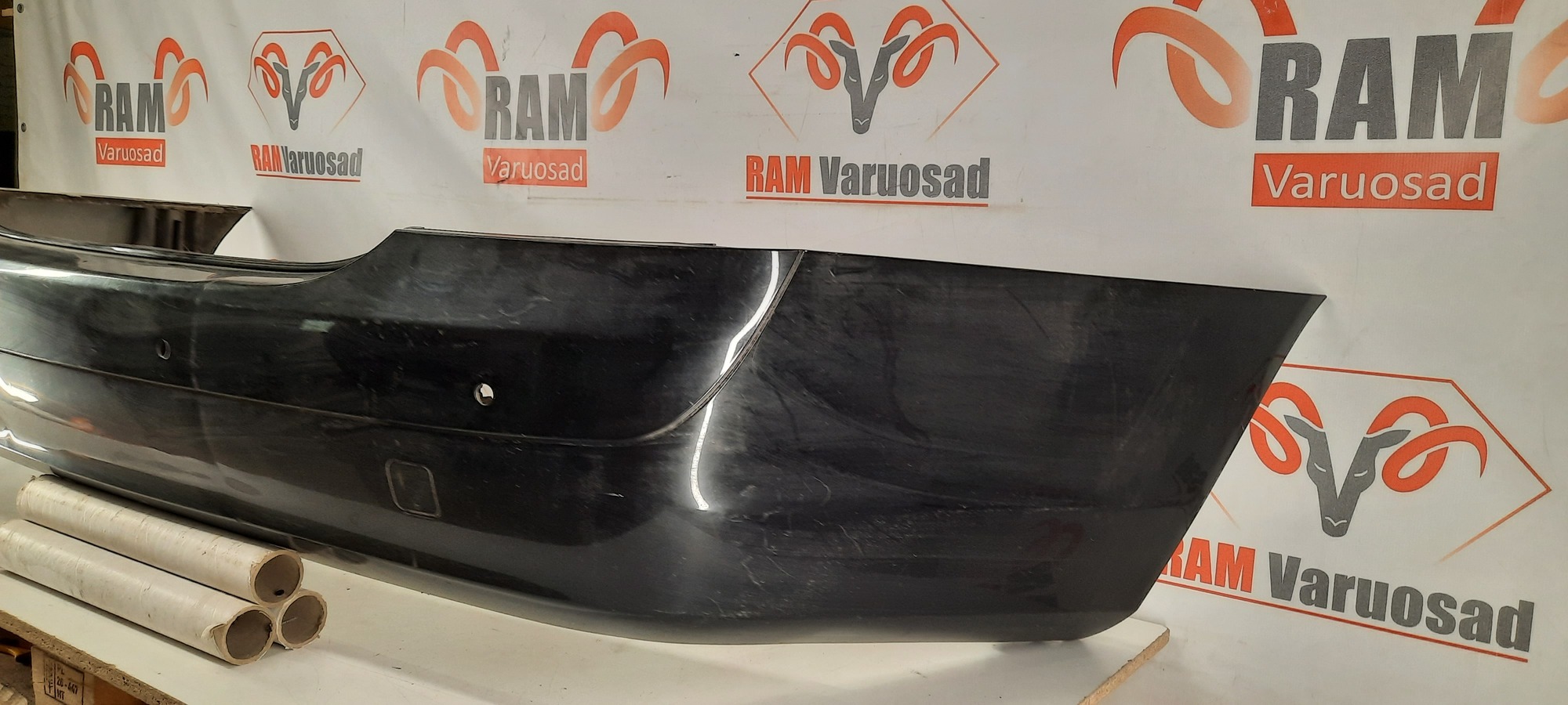 Mercedes W221 S-Class tagumine stange/ rear bumper - pilt 3