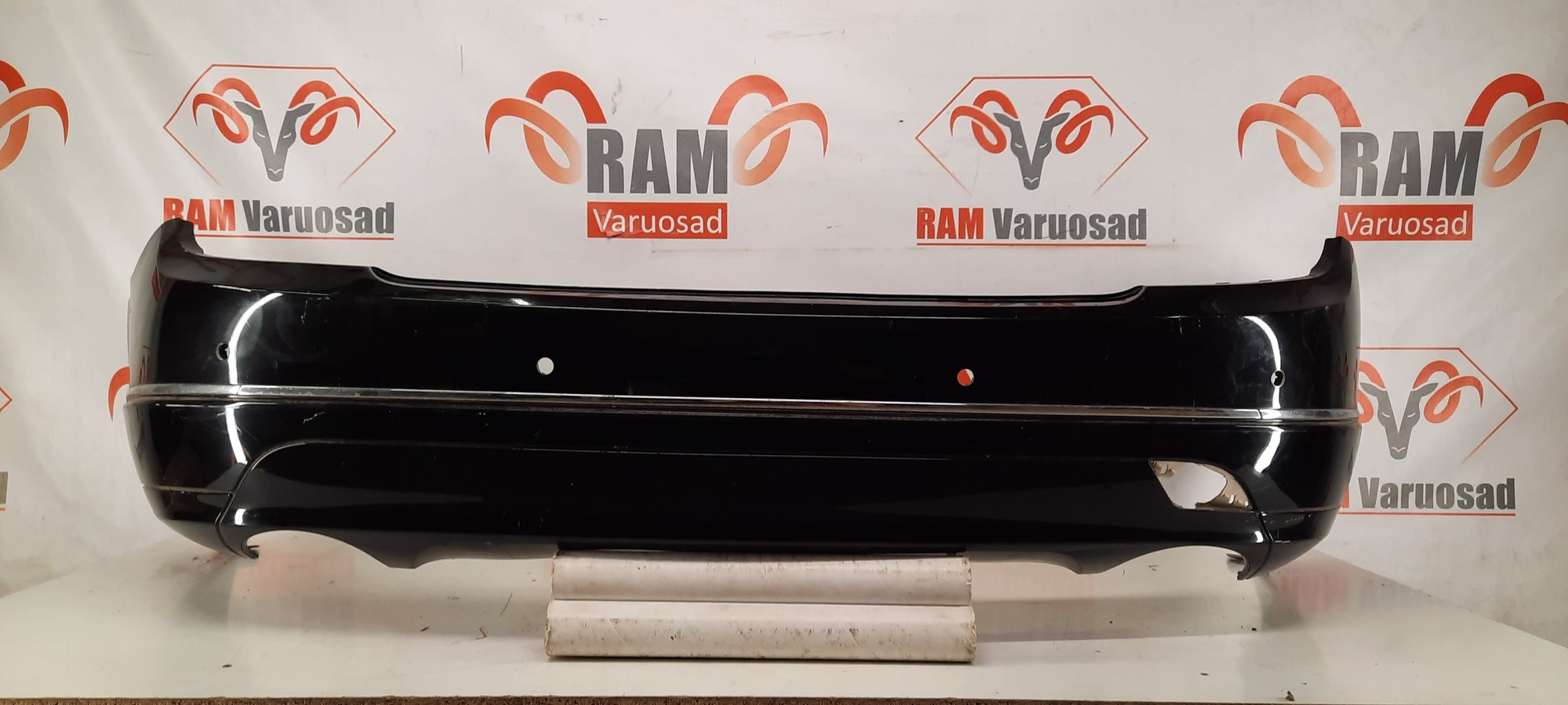 Mercedes W204 C-klass  tagumine stange/ rear bumper