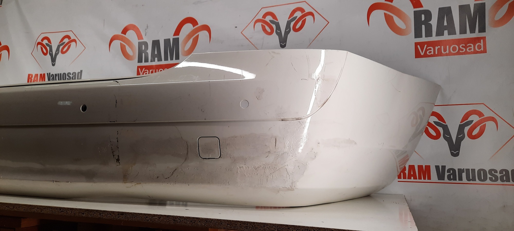 Mercedes W221 S-Class tagumine stange/ rear bumper - pilt 4