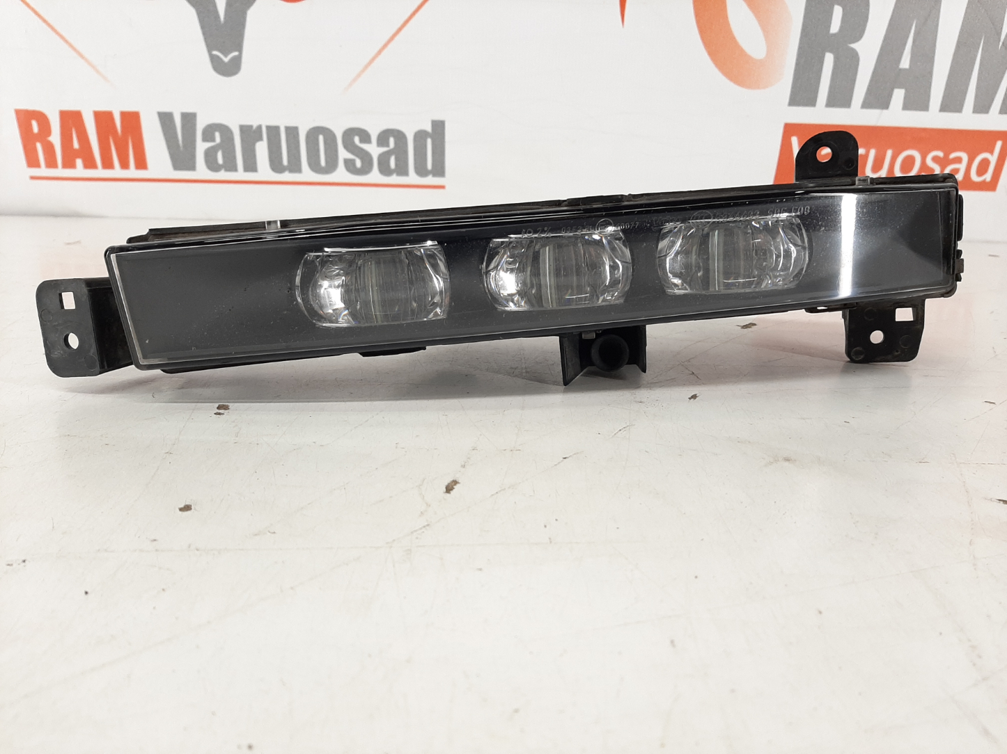 BMW 7 seria G11 udutuli/ fog light