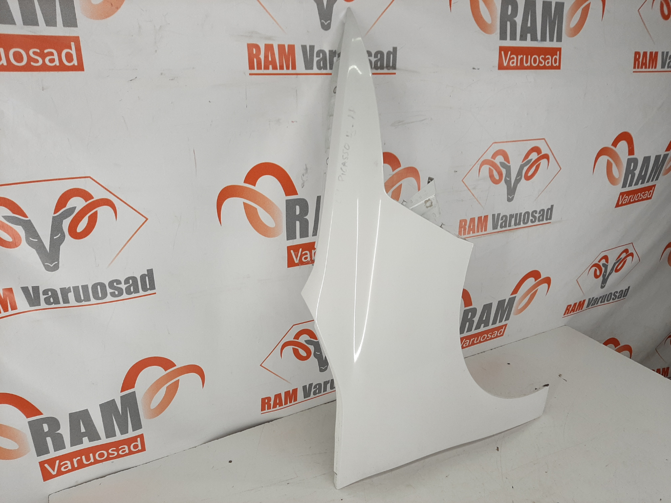 Citroen C4 Picasso 2013-2018 esi tiib/ front fender - pilt 2