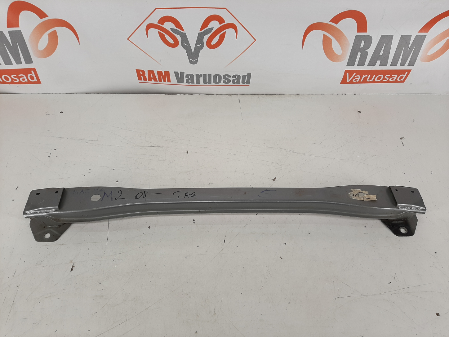 Mazda 2 taga tala/ rear crash bar