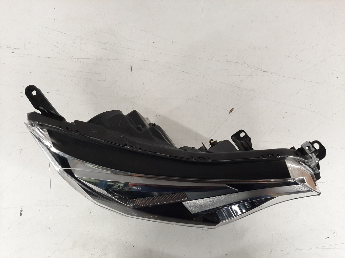 Toyota Rav4 esituli/headlight - pilt 2