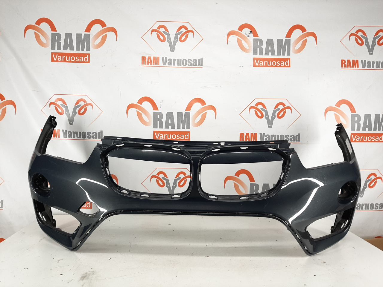 BMW X1 F48 esistange/ front bumper