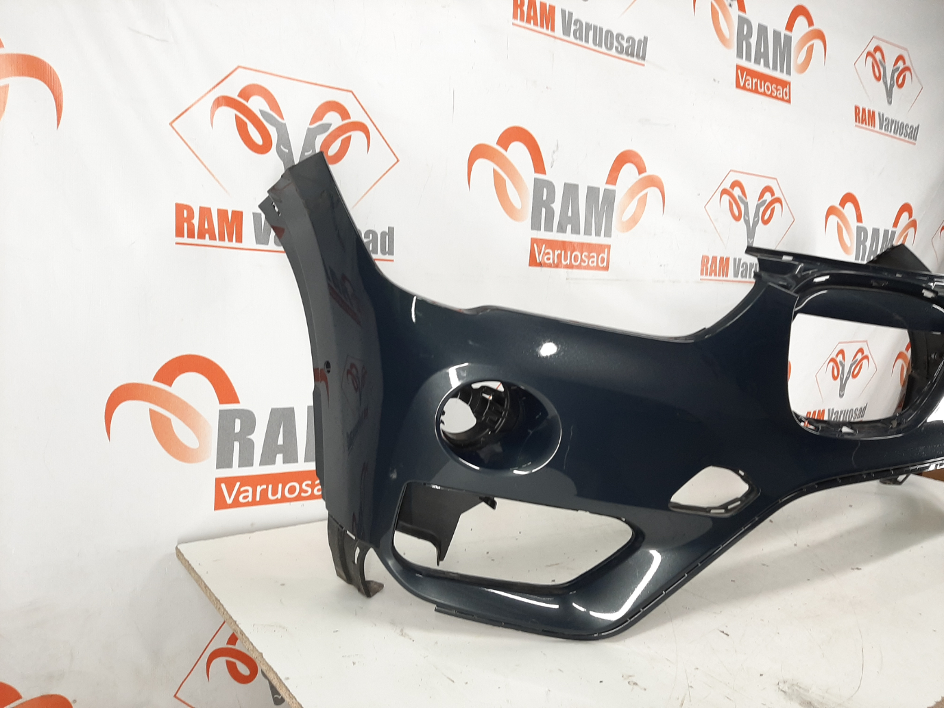 BMW X1 F48 esistange/ front bumper - pilt 2