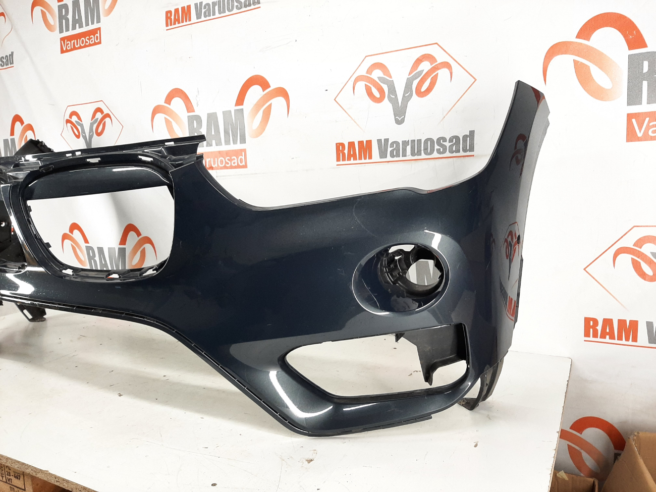 BMW X1 F48 esistange/ front bumper - pilt 3
