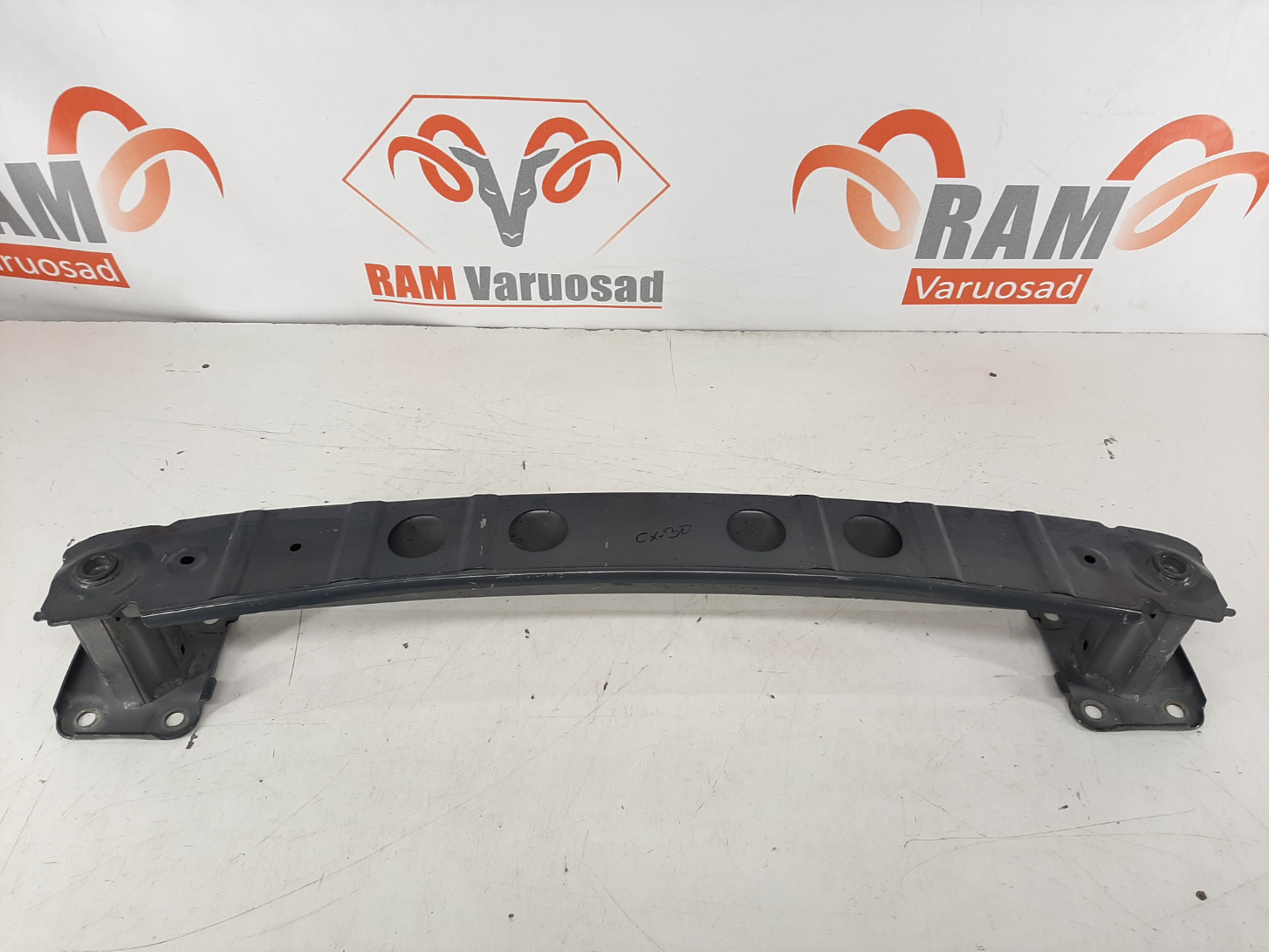 Mazda 3 2019- taga stange tala/ rear crash bar