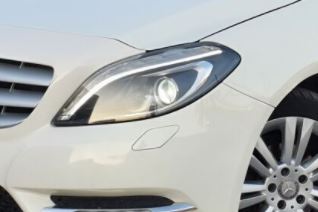 Mercedes B , W246 Bi-Xenon esituli/headlight