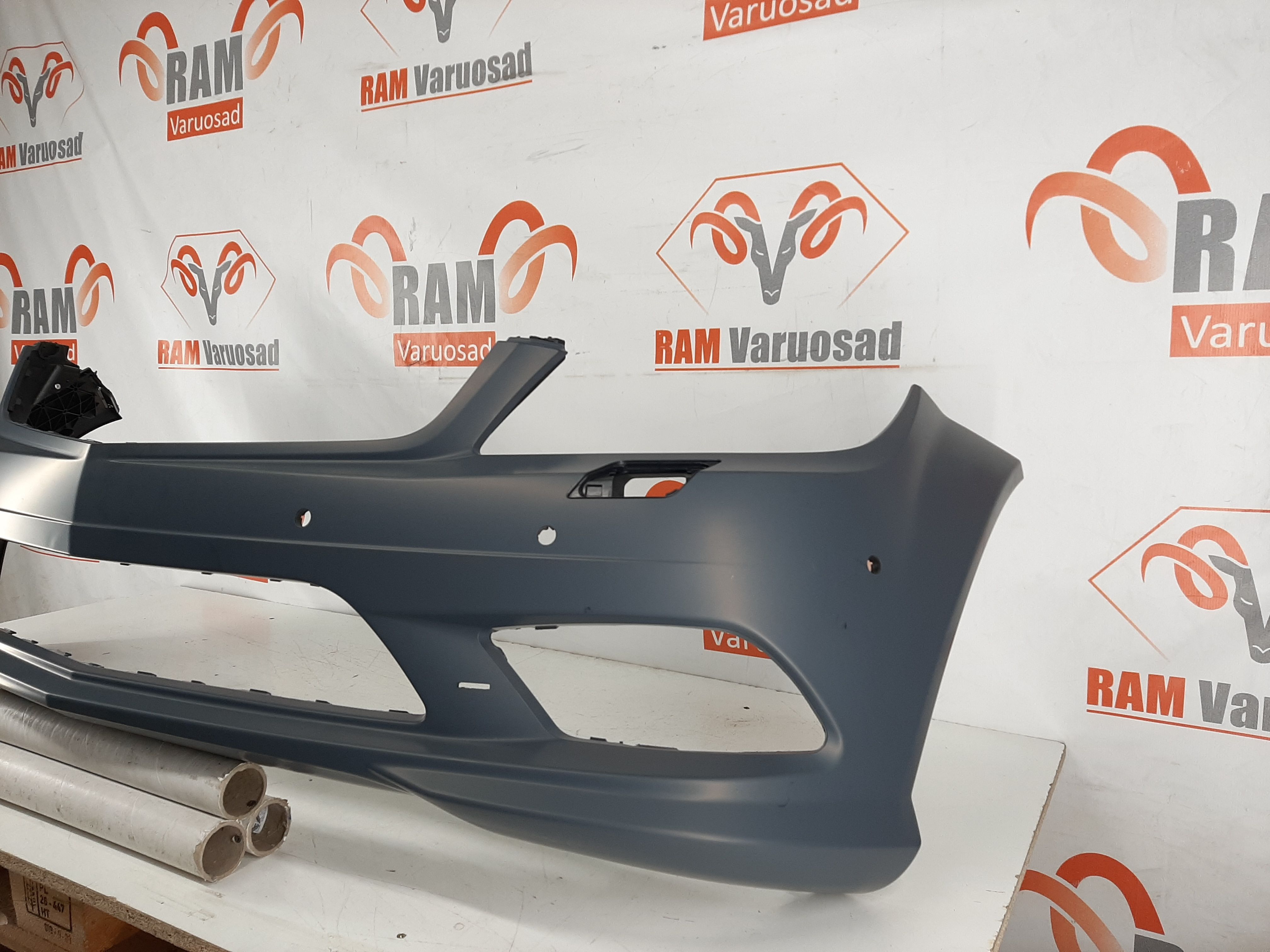 Mercedes W204 C-klass AMG esistange/ front bumper - pilt 3