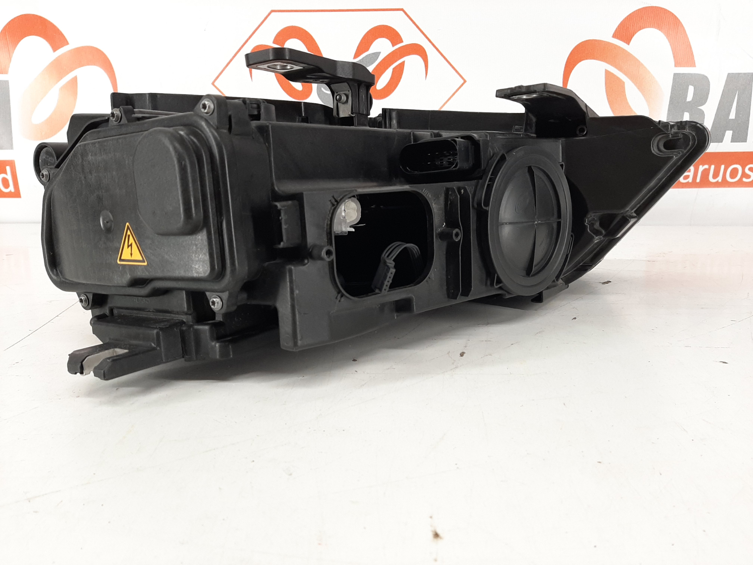 Audi Q3 esituli/front light - pilt 3