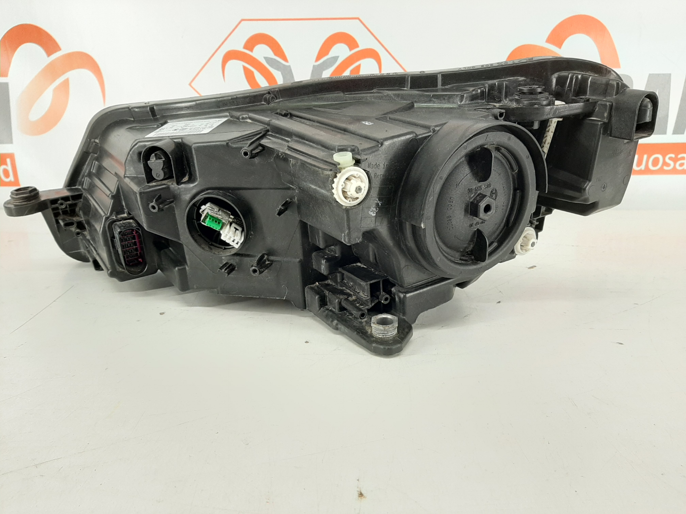 Skoda Superb 3 2015- esituli / headlight - pilt 3
