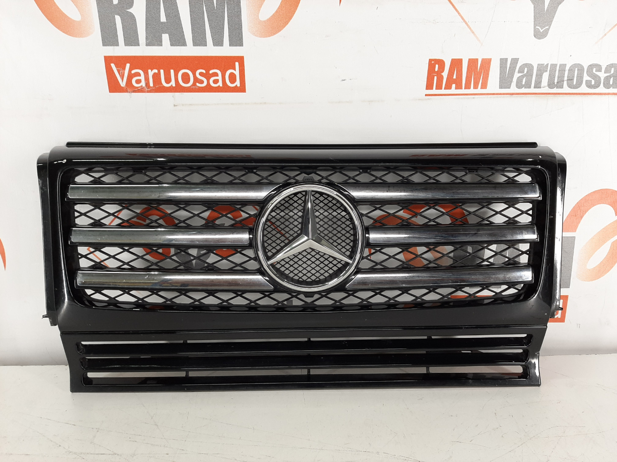 Mercedes G-class W463  iluvõre / front grille