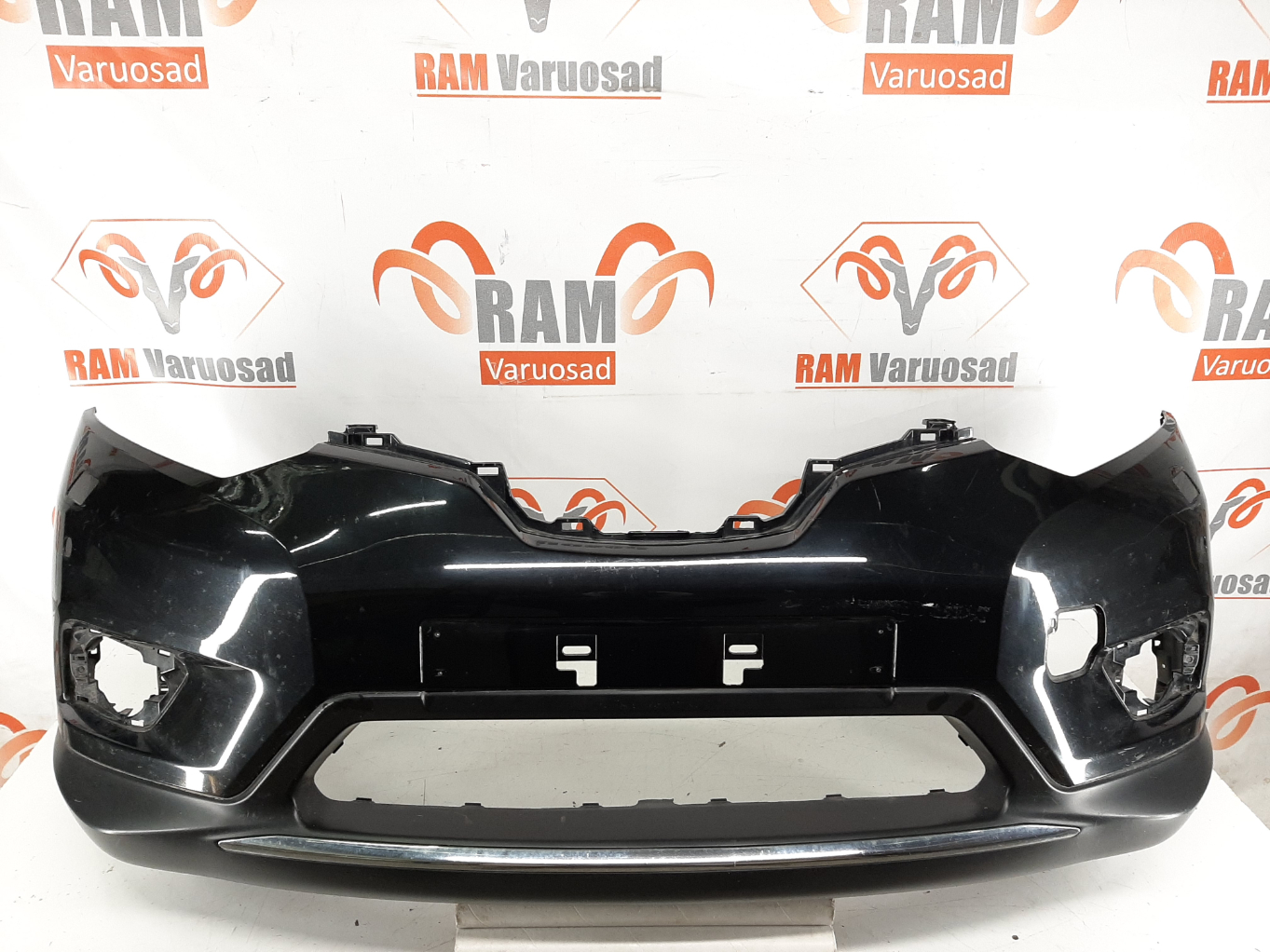 Nissan X-Trail 2014-2017 esistange / front bumper