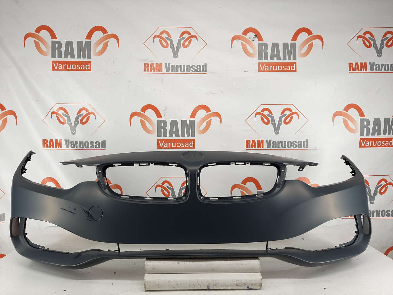 BMW 4 F32 F36  esistange / front bumper