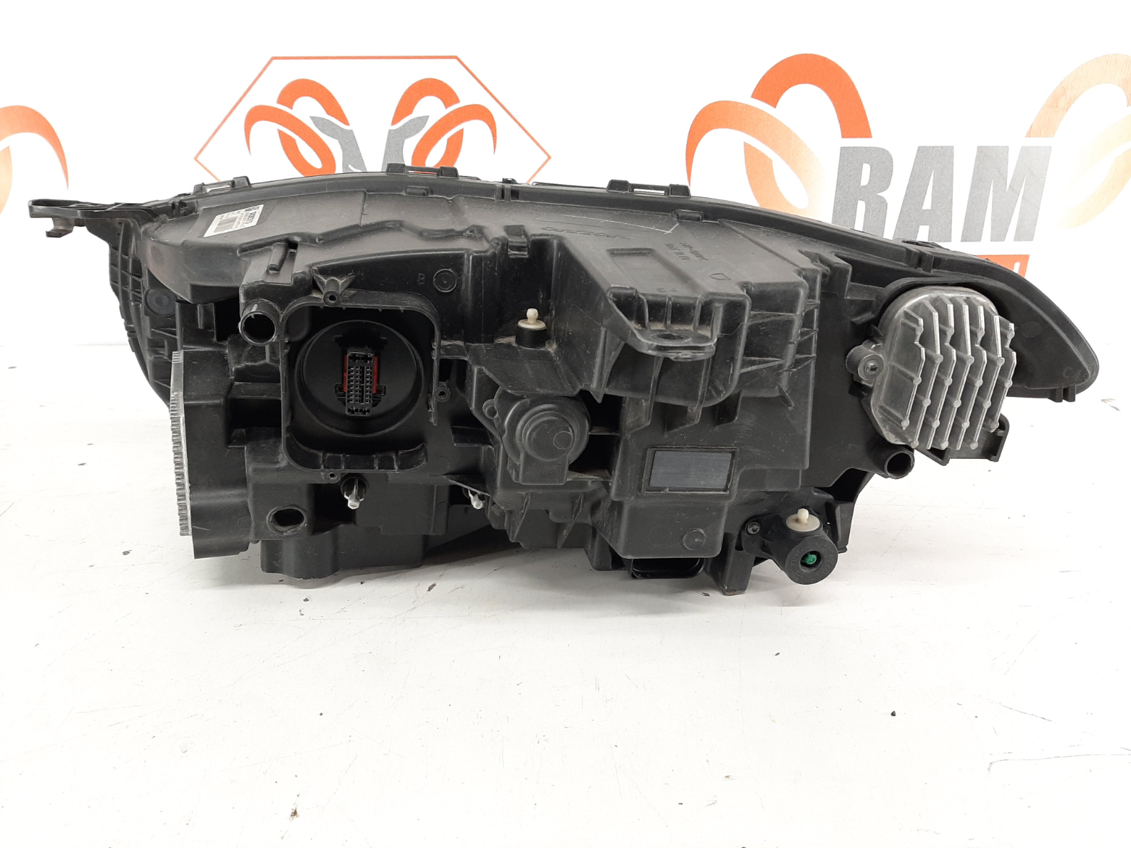 Volvo XC90 2015- esituli / headlight - pilt 3