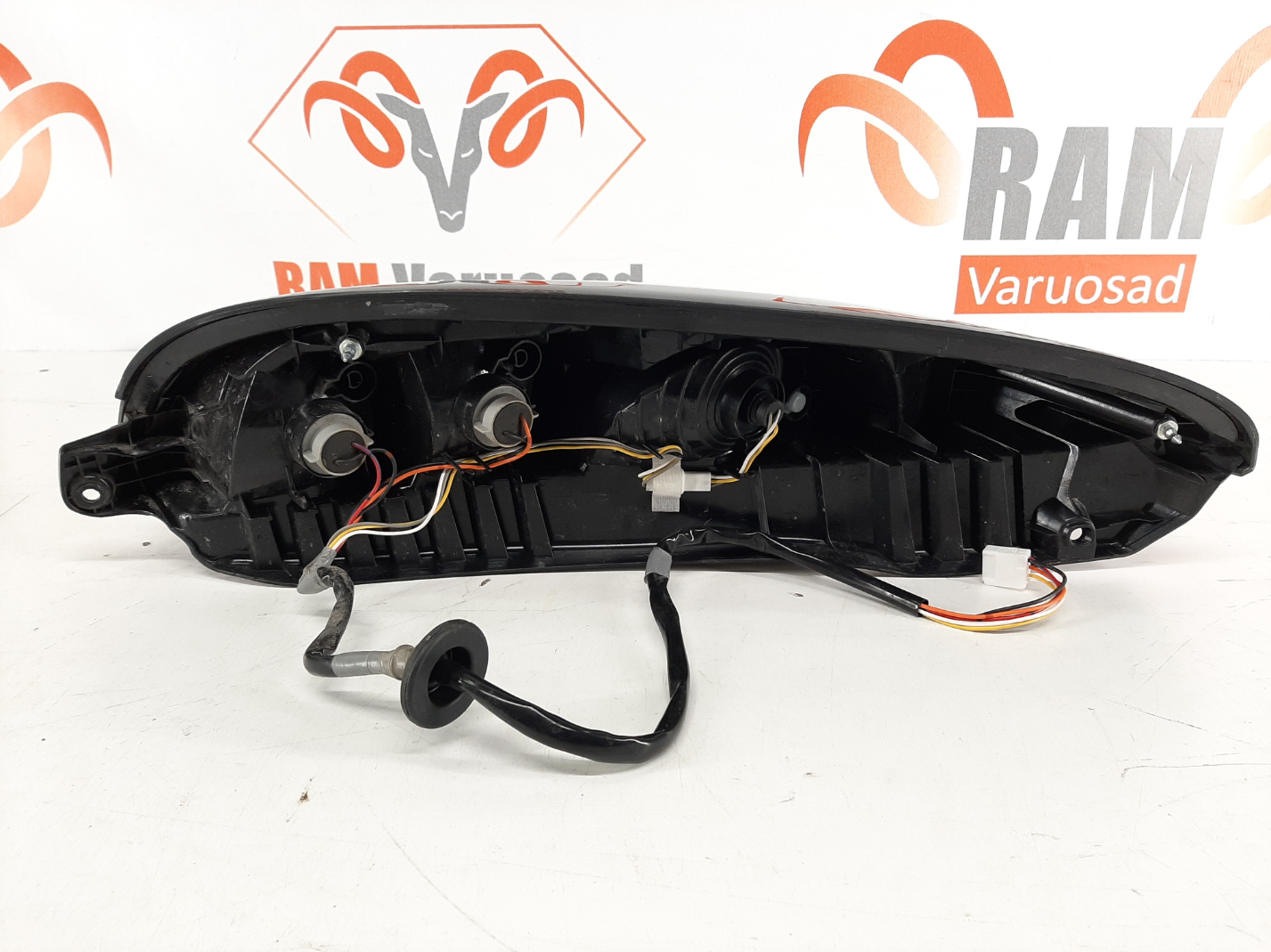 Mitsubishi I-MIEV 2009-2014 tagatuli / rear light - pilt 2