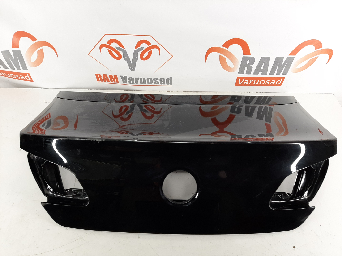 VW Passat CC 2008-2012 tagaluuk / trunk lid