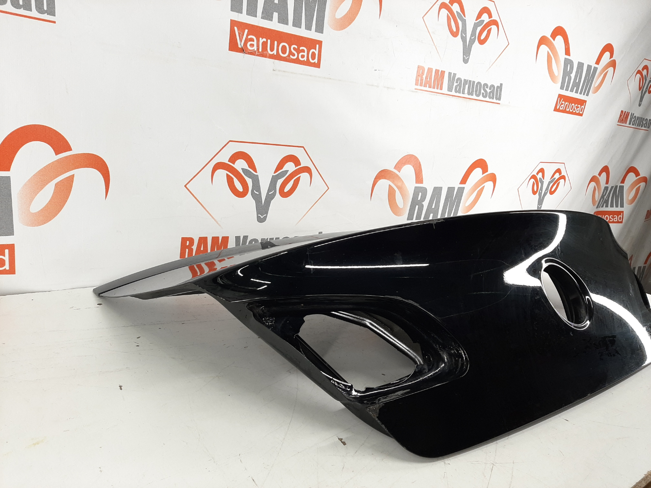 VW Passat CC 2008-2012 tagaluuk / trunk lid - pilt 2