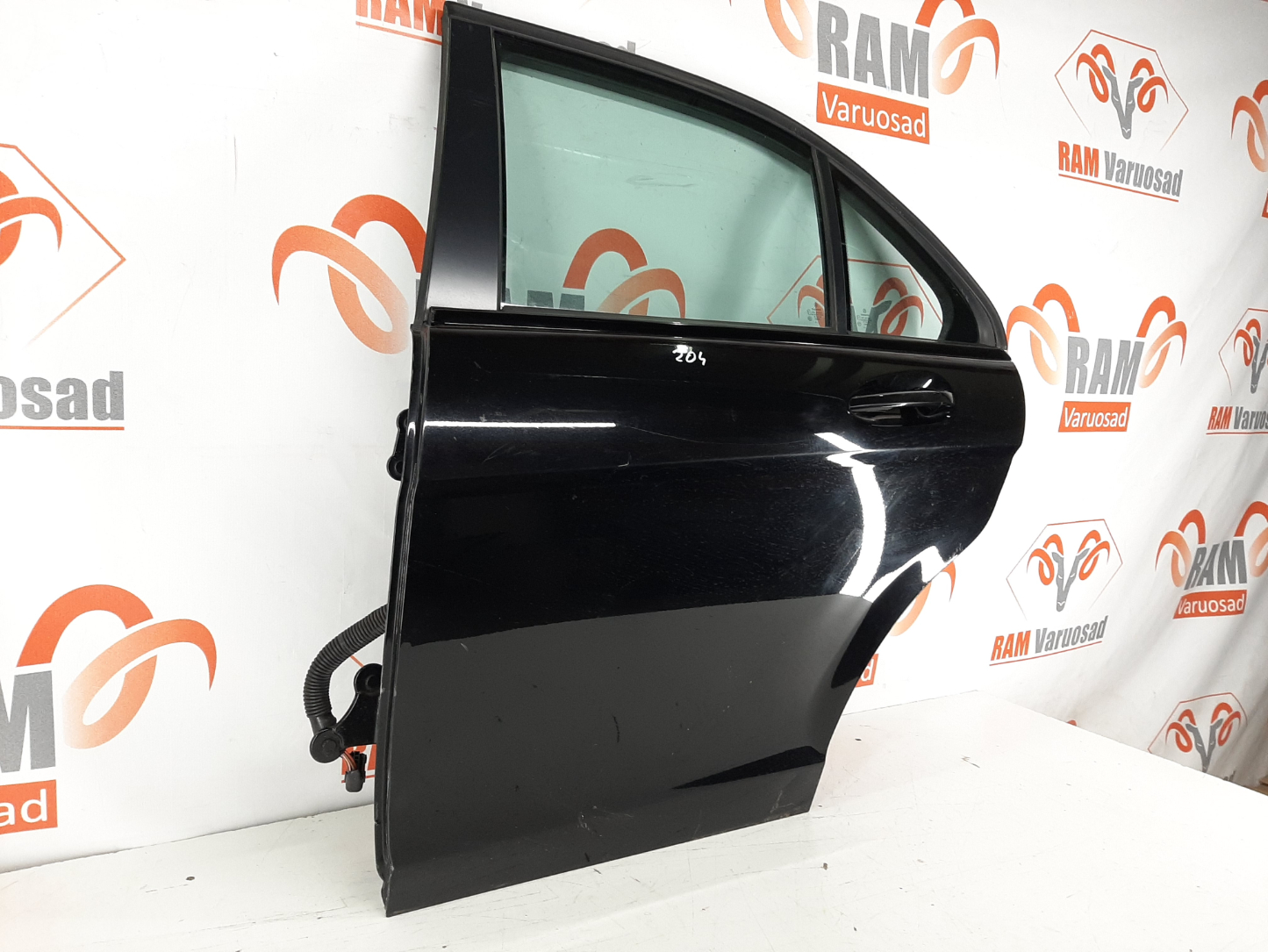 Mercedes C-Class W204  2007–2014 tagauks / rear doors - pilt 2