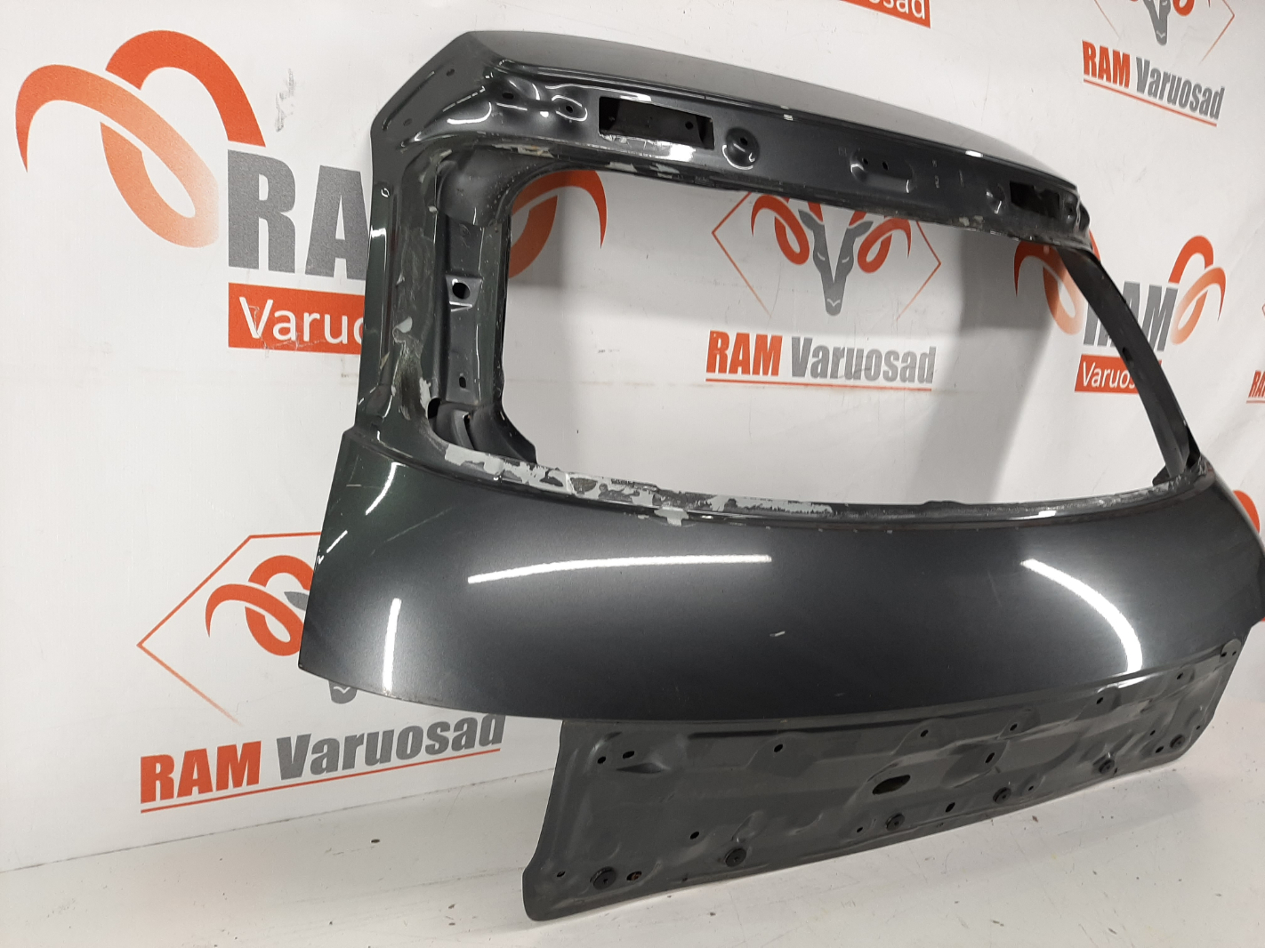 Citroen C4 Cactus 2014- tagaluuk / trunk lid - pilt 2