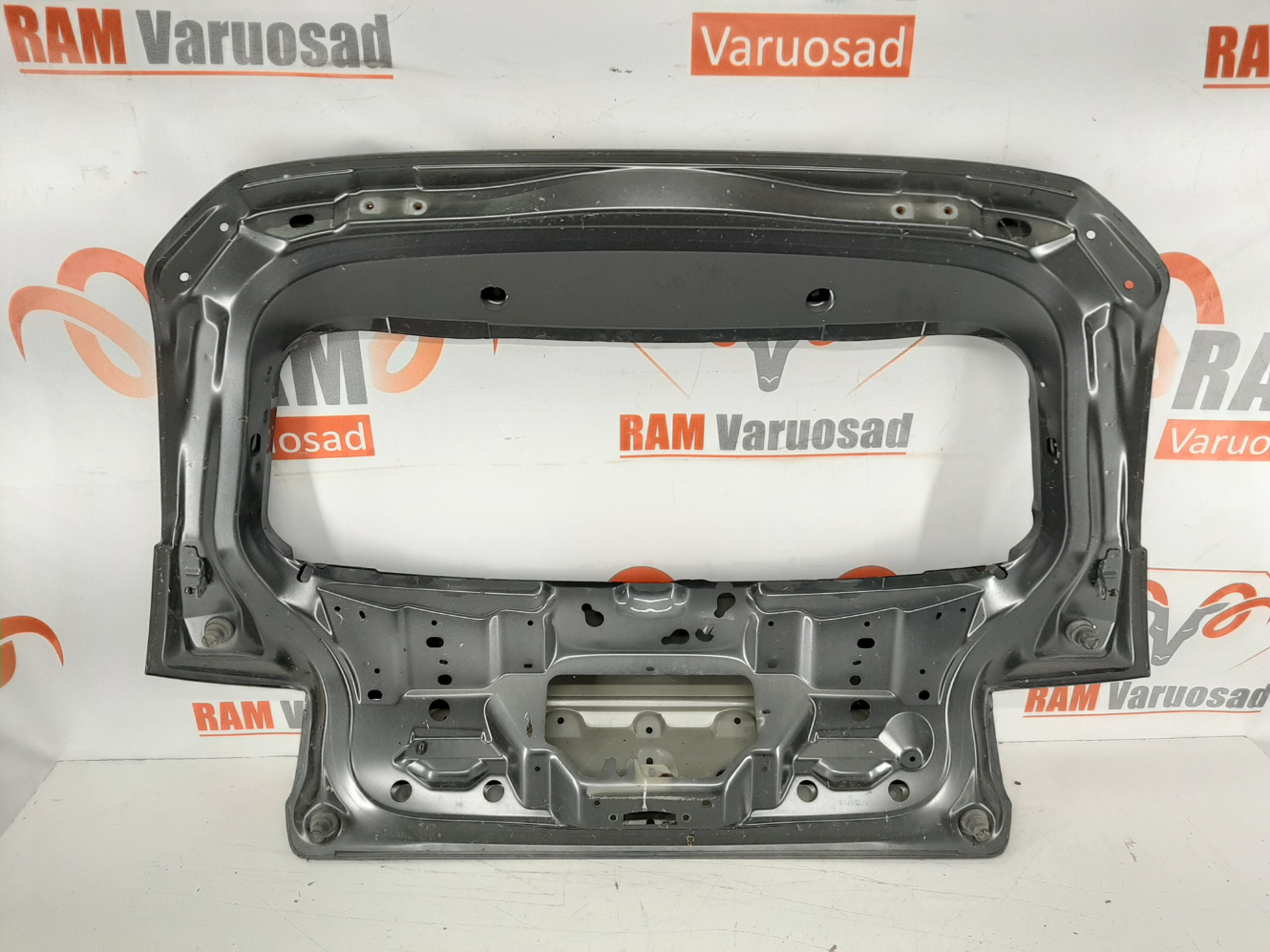 Citroen C4 Cactus 2014- tagaluuk / trunk lid - pilt 4