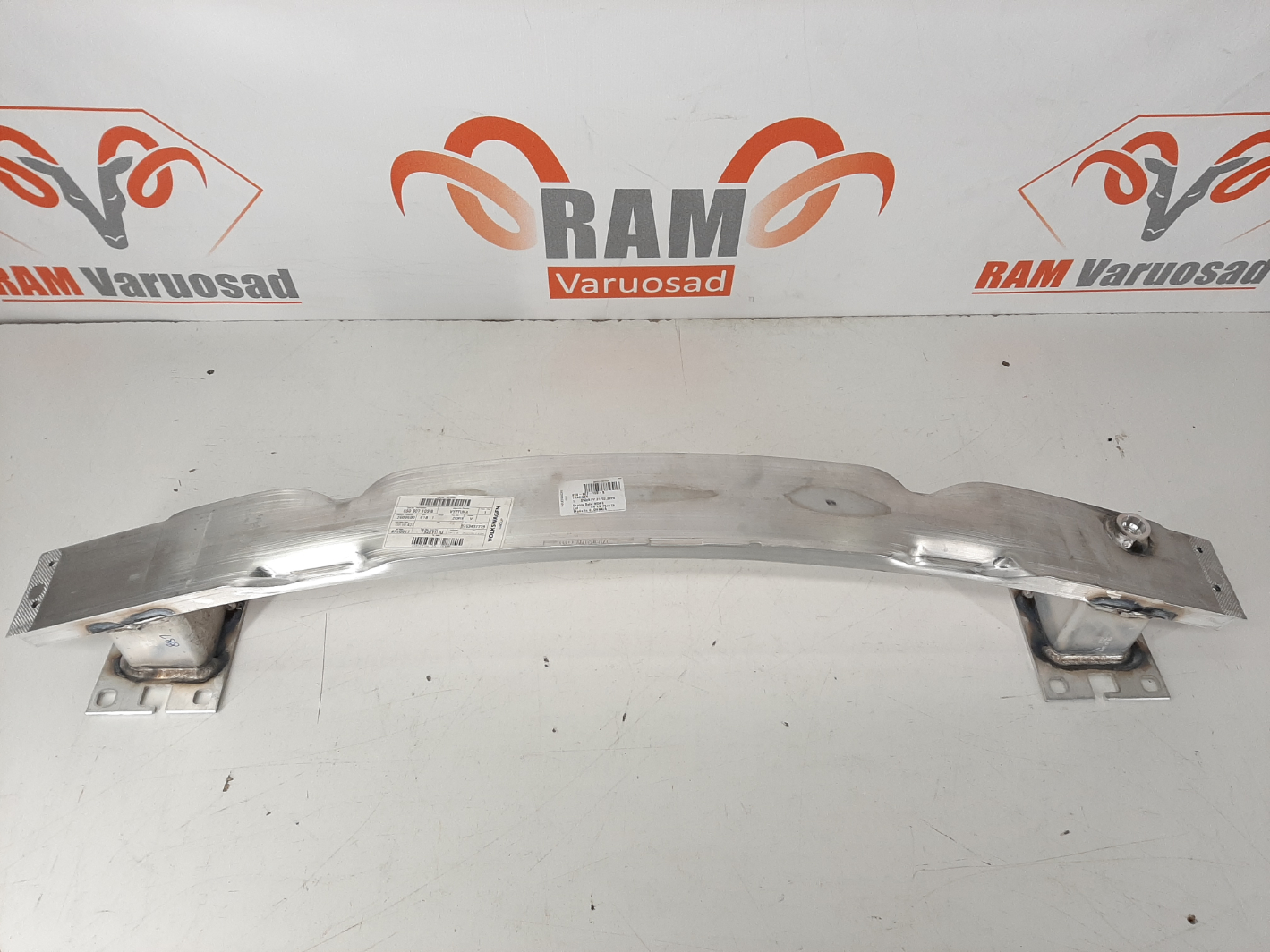 Audi TT 2014- esitala / front support