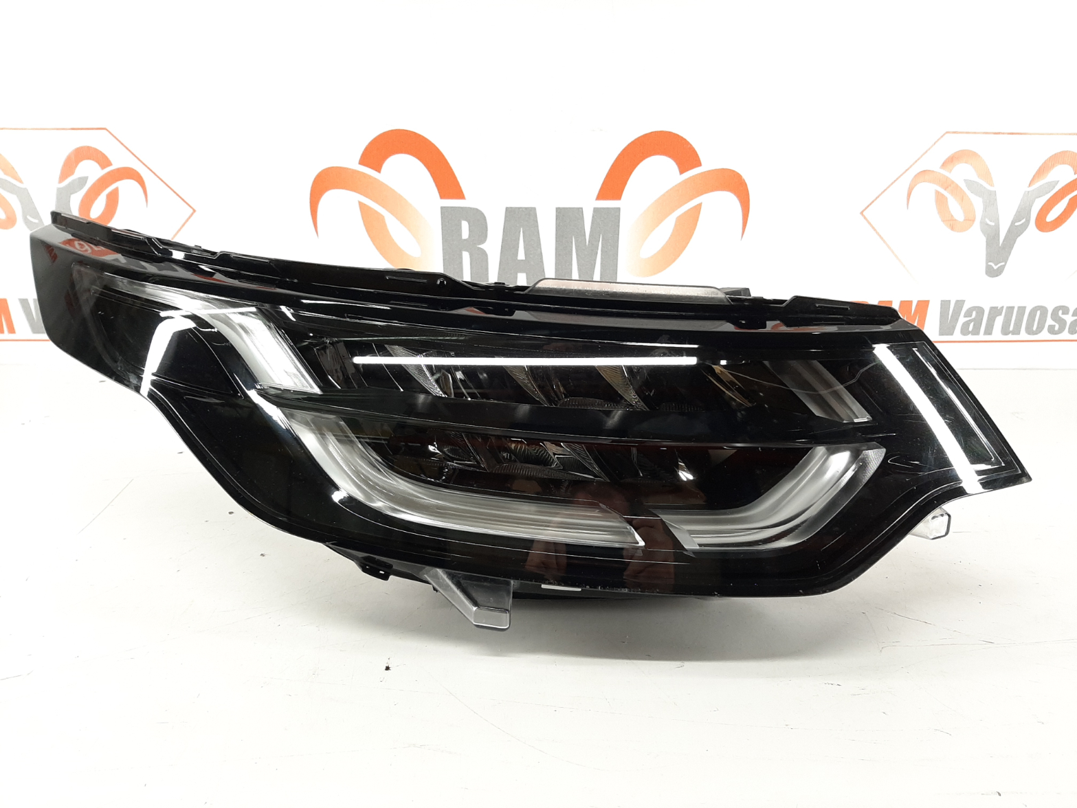 Land Rover Discovery 5 2017- esituli / headlight
