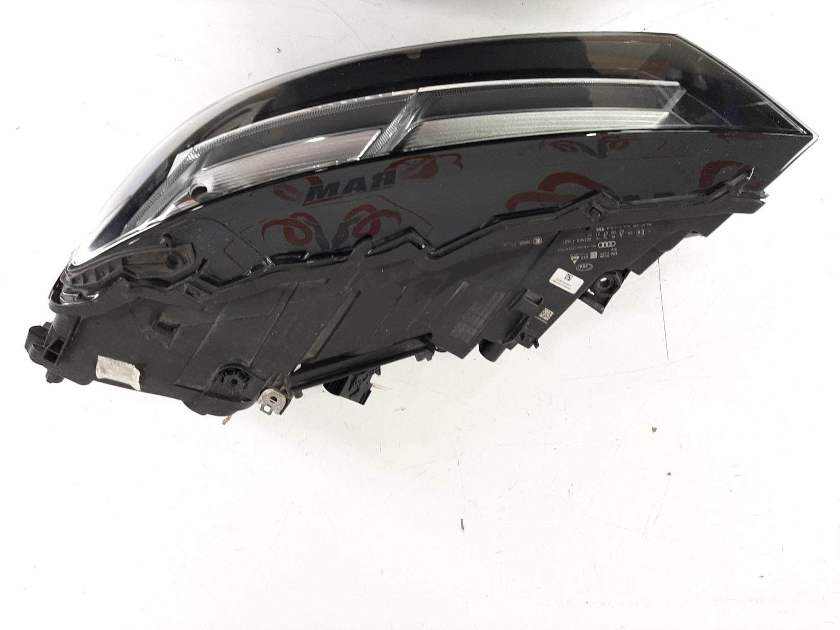 Audi Q7 2015- esituli / headlight - pilt 2